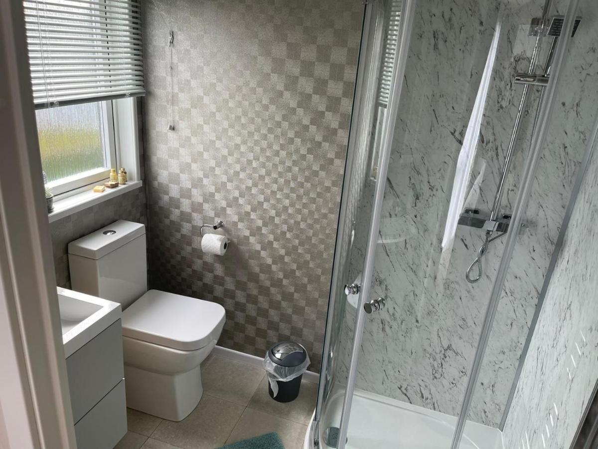 Indulgence Lakeside Lodge I3 With Hot Tub, Private Fishing Peg Situated At Tattershall Lakes Country Park 외부 사진